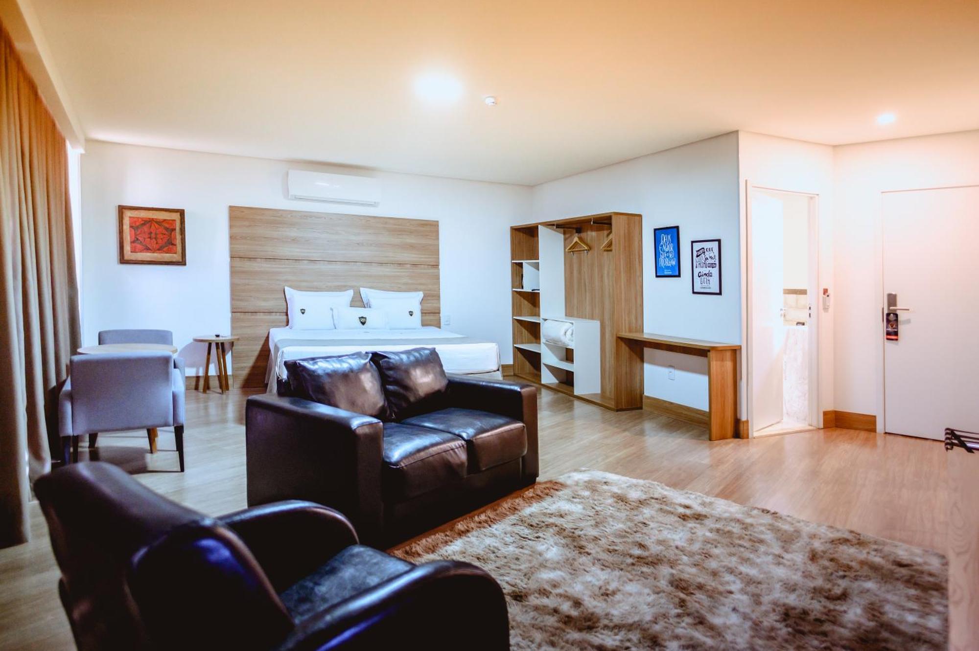 Riellis Center Hotel 보투카투 외부 사진