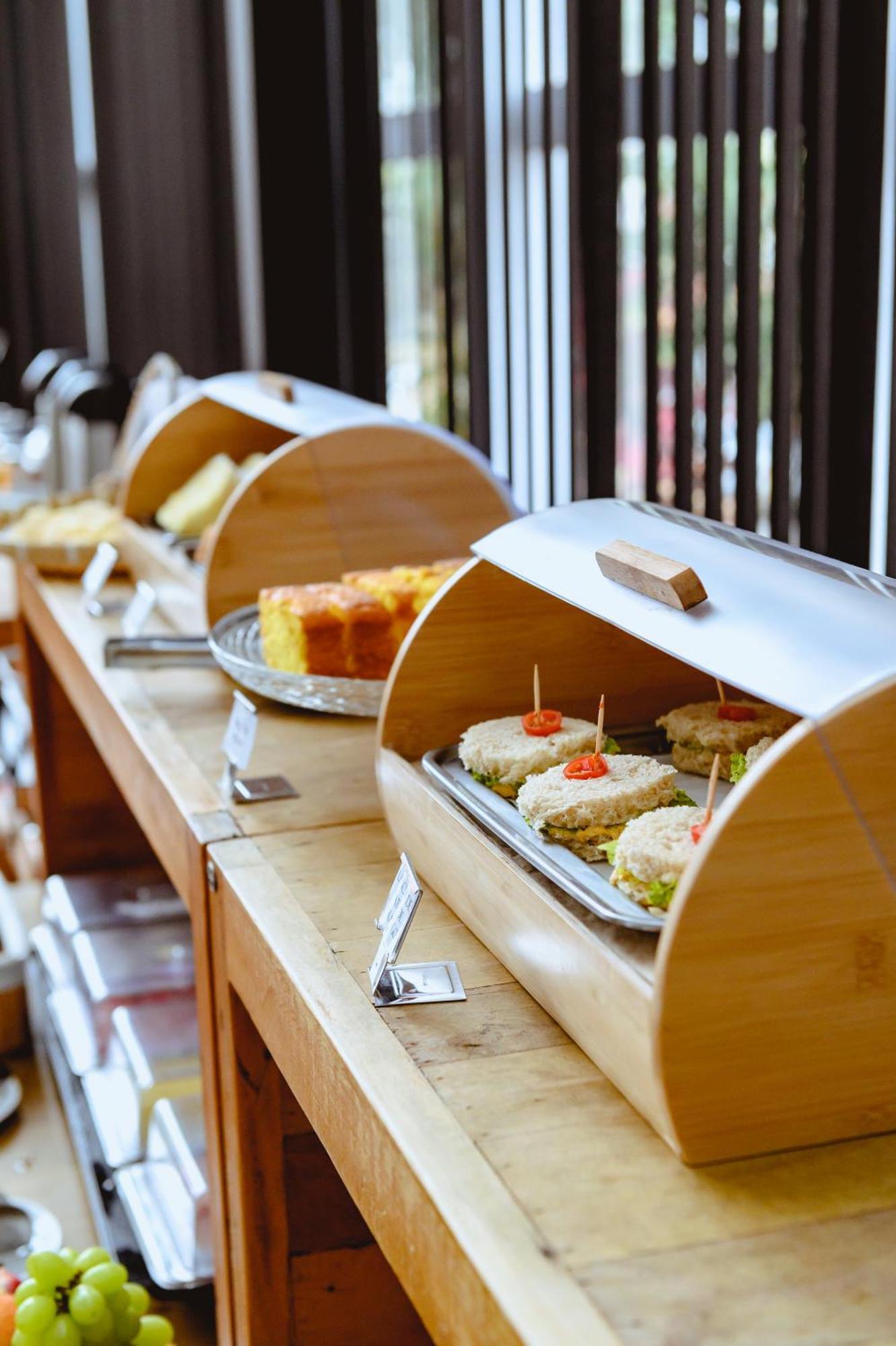 Riellis Center Hotel 보투카투 외부 사진