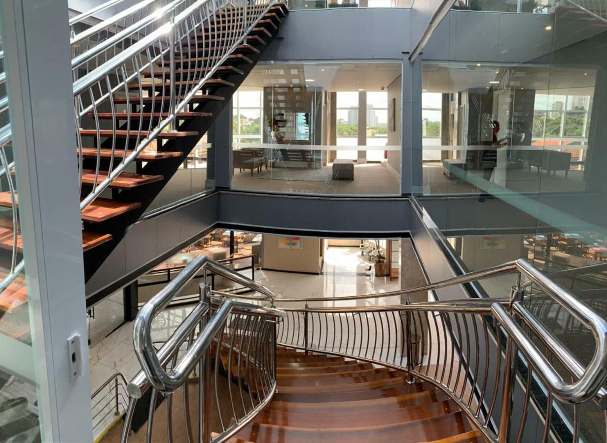 Riellis Center Hotel 보투카투 외부 사진